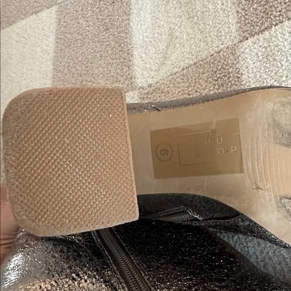 Shu shop Veronica Bootie in Pewter size 6 - Picture 6 of 7